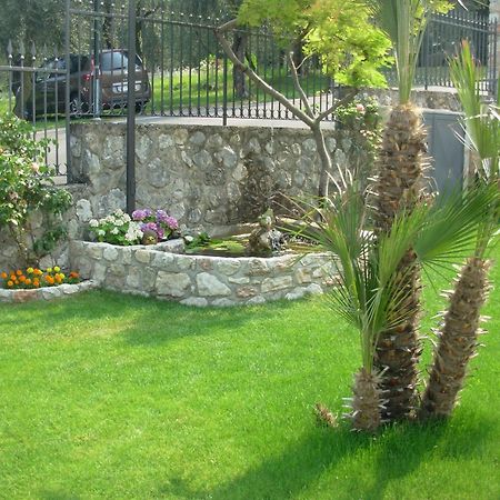 Villa Due Leoni - Residence Brenzone sul Garda Eksteriør bilde