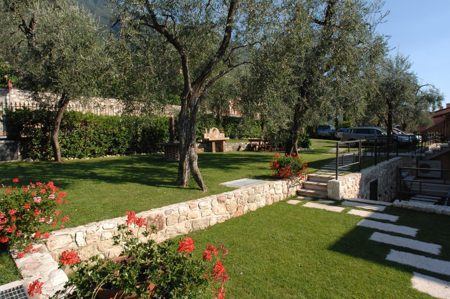 Villa Due Leoni - Residence Brenzone sul Garda Eksteriør bilde